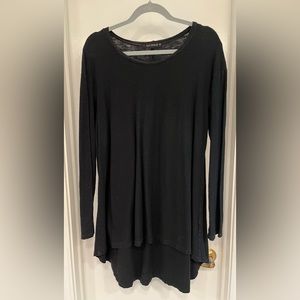 cut loose 3/4 sleeve tunic in Black XL